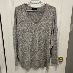 Oversized Papillon Grey Long Sleeve with Vee Neck size XL